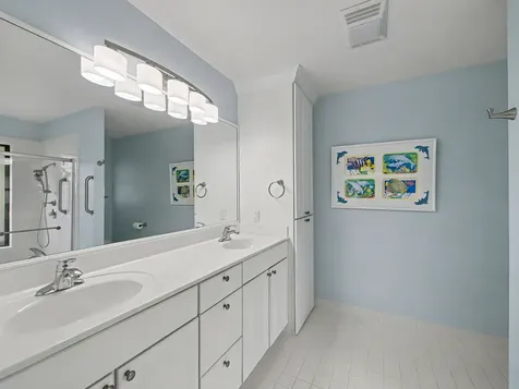 11354 Briarwood W/ 50ft Slip Place North Palm Beach FL 33408
