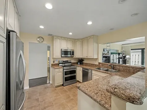 11354 Briarwood W/ 50ft Slip Place North Palm Beach FL 33408