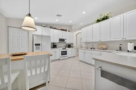 871 Se Westminster Place Stuart FL 34997