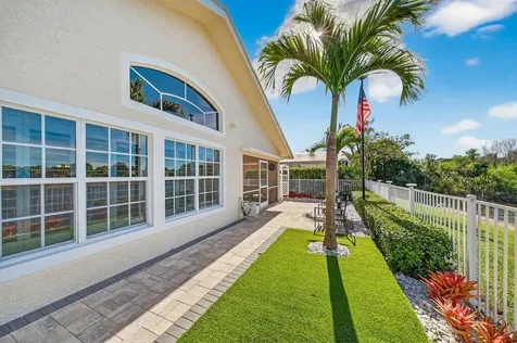 871 Se Westminster Place Stuart FL 34997