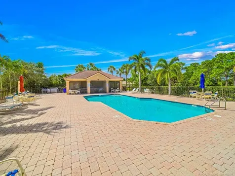 871 Se Westminster Place Stuart FL 34997