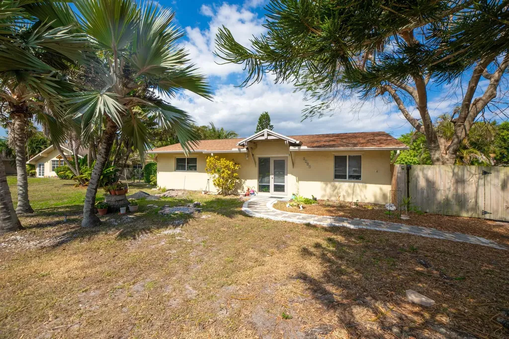 4605 Frances Drive Delray Beach FL 33445