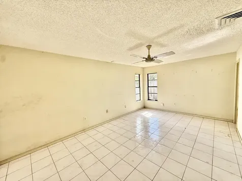 162 Sw Ewing Avenue Port Saint Lucie FL 34983