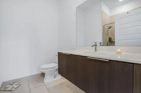 8015 Nw 104th Avenue Doral FL 33178