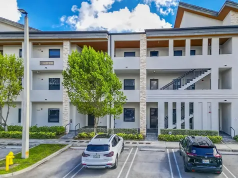 8015 Nw 104th Avenue Doral FL 33178