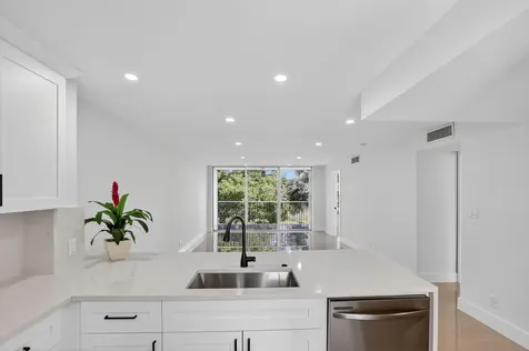 2651 S Palm Aire Drive Pompano Beach FL 33069