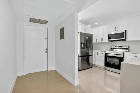 2651 S Palm Aire Drive Pompano Beach FL 33069