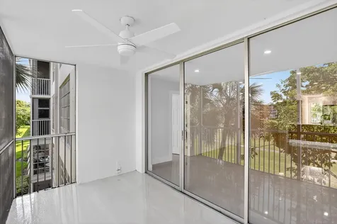 2651 S Palm Aire Drive Pompano Beach FL 33069