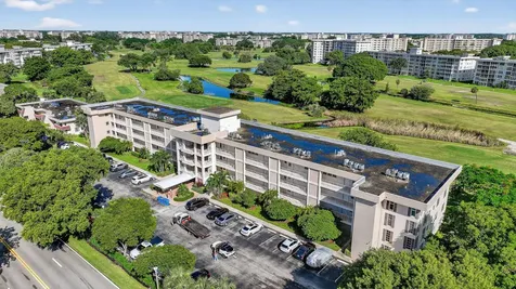 2651 S Palm Aire Drive Pompano Beach FL 33069