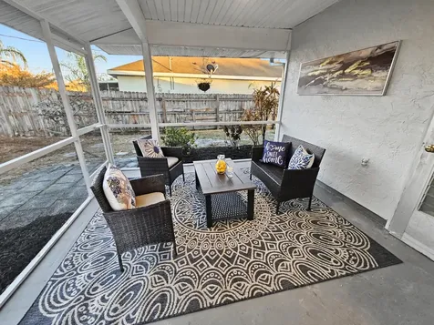 433 Se Seahouse Drive Port Saint Lucie FL 34983