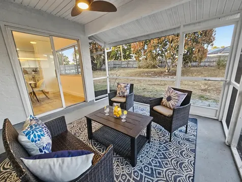 433 Se Seahouse Drive Port Saint Lucie FL 34983