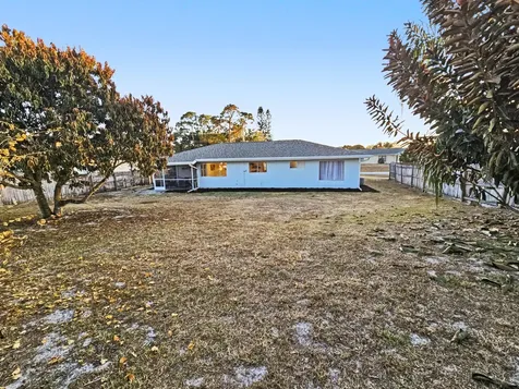 433 Se Seahouse Drive Port Saint Lucie FL 34983