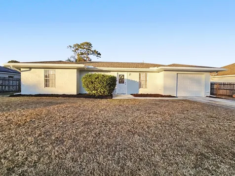 433 Se Seahouse Drive Port Saint Lucie FL 34983