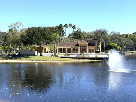 4839 Via Palm Lakes West Palm Beach FL 33417
