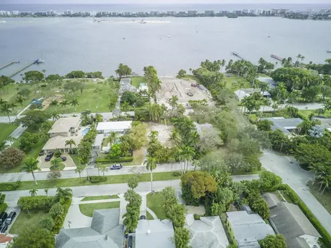 1118 S Palmway Lake Worth Beach FL 33460