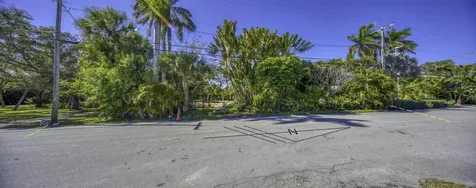 1118 S Palmway Lake Worth Beach FL 33460