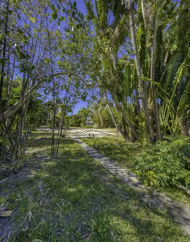 1118 S Palmway Lake Worth Beach FL 33460
