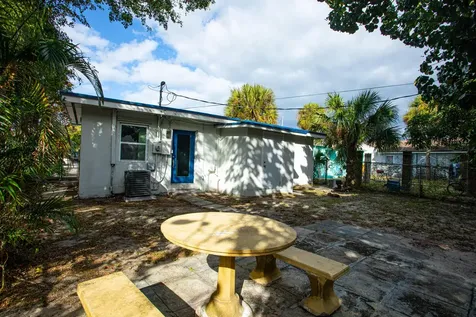 849 W 2nd Street Riviera Beach FL 33404