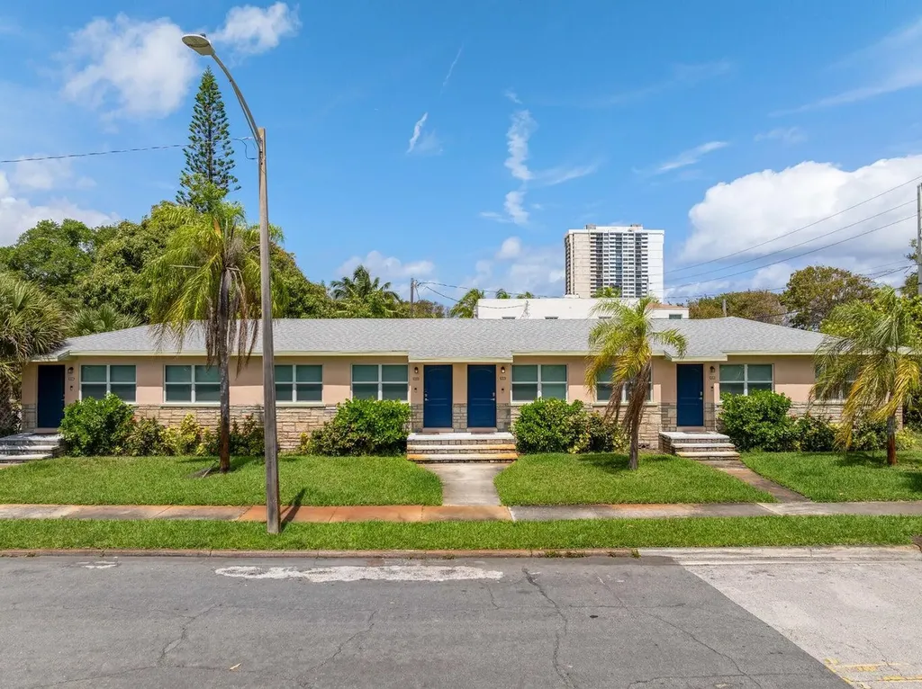 403 50th Street West Palm Beach FL 33407