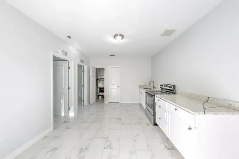 404 N 38 Street Fort Pierce FL 34947