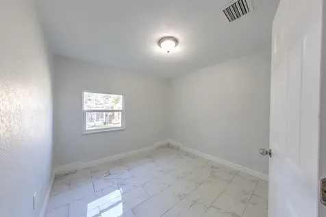 404 N 38 Street Fort Pierce FL 34947