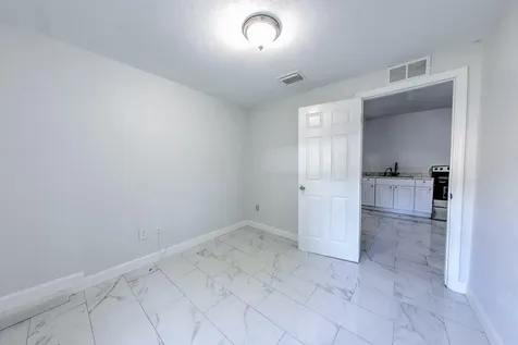 404 N 38 Street Fort Pierce FL 34947