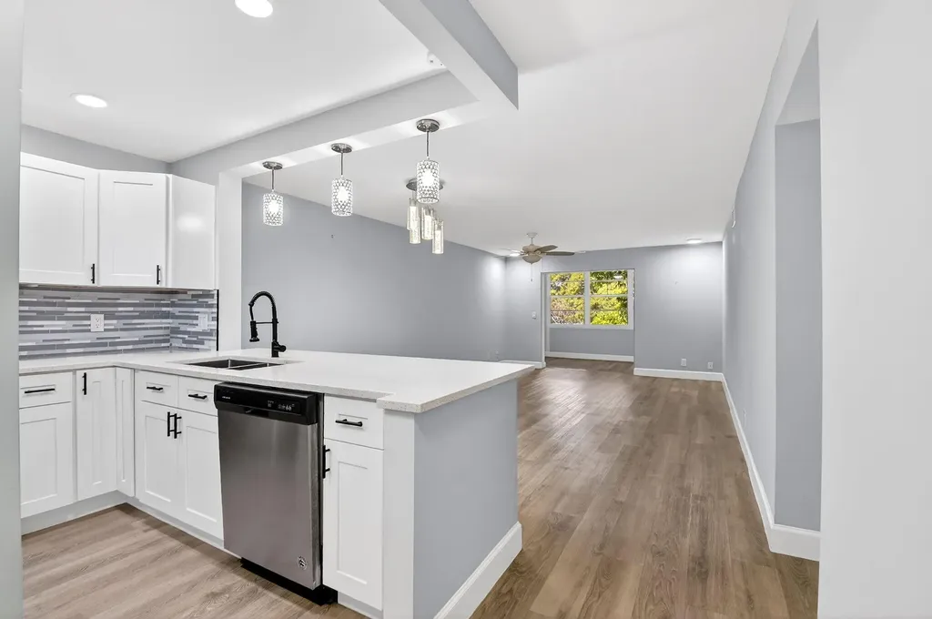 2515 Ne 2nd Court Boynton Beach FL 33435