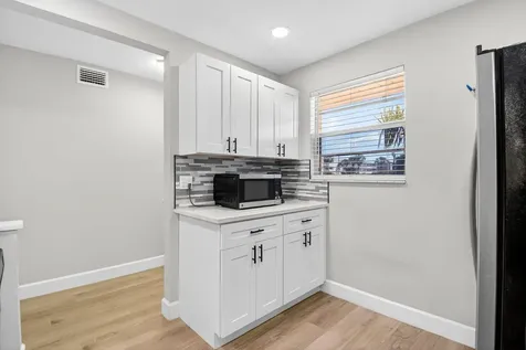 2515 Ne 2nd Court Boynton Beach FL 33435