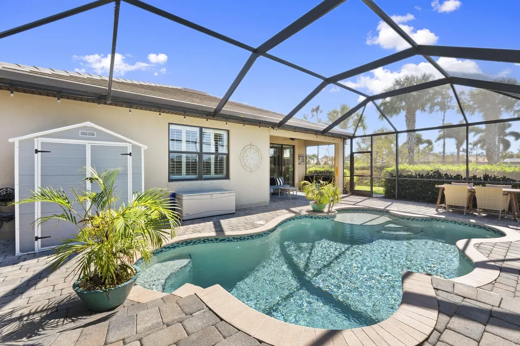 255 Se Courances Drive Port Saint Lucie FL 34984