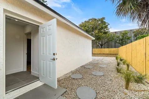 1311 Avenue H Riviera Beach FL 33404