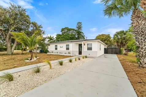 1311 Avenue H Riviera Beach FL 33404