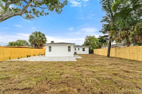 1311 Avenue H Riviera Beach FL 33404