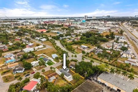 1311 Avenue H Riviera Beach FL 33404