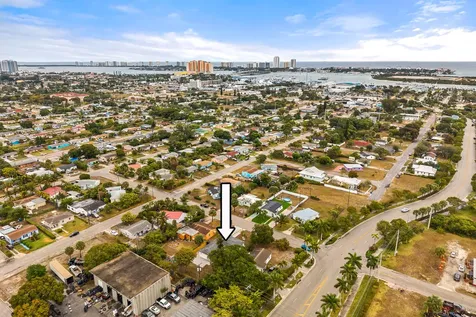 1311 Avenue H Riviera Beach FL 33404