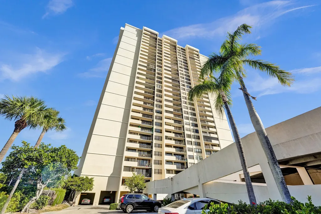 5600 N Flagler Drive West Palm Beach FL 33407