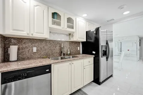 5600 N Flagler Drive West Palm Beach FL 33407