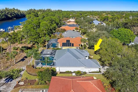 8888 Sw Fishermans Wharf Drive Stuart FL 34997