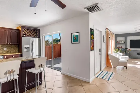 2889 Sw 11th Place Deerfield Beach FL 33442