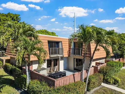 2889 Sw 11th Place Deerfield Beach FL 33442