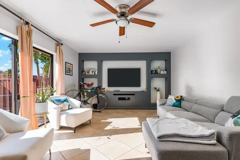 2889 Sw 11th Place Deerfield Beach FL 33442