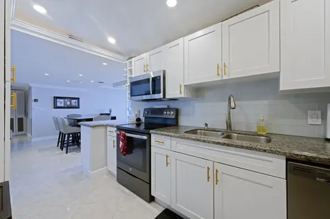 5600 N Flagler Drive West Palm Beach FL 33407