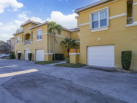 5045 Fairways Circle Vero Beach FL 32967