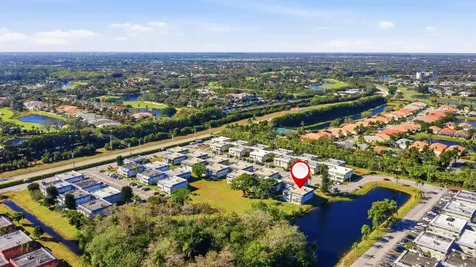 669 Saxony Delray Beach FL 33446