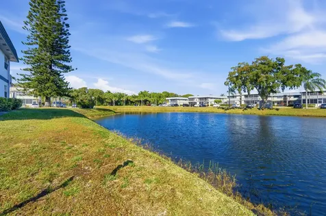 669 Saxony Delray Beach FL 33446