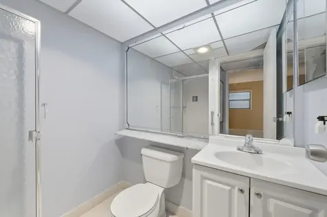 669 Saxony Delray Beach FL 33446