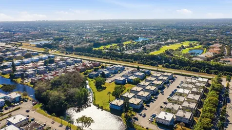 669 Saxony Delray Beach FL 33446