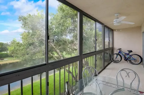 7321 Amberly Lane Delray Beach FL 33446