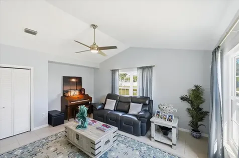 1827 Aynsley Way Vero Beach FL 32966