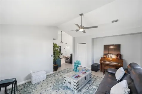 1827 Aynsley Way Vero Beach FL 32966