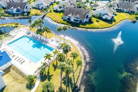 1827 Aynsley Way Vero Beach FL 32966